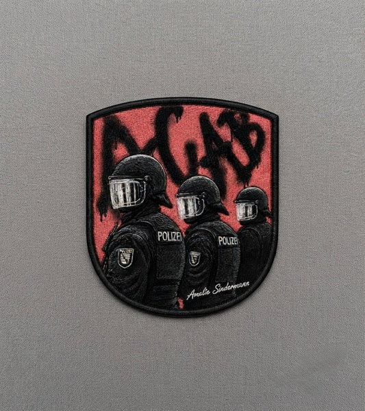 "Cop in Pink" Patch by Amelie Sindermann
